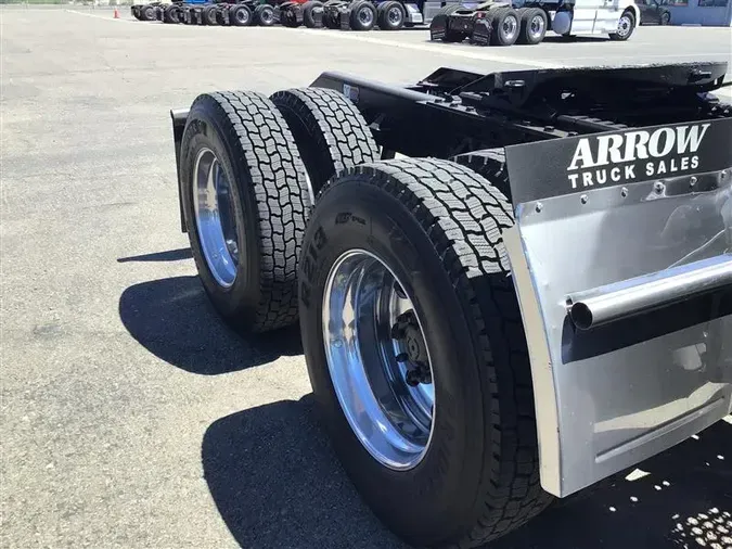 2022 KENWORTH T680