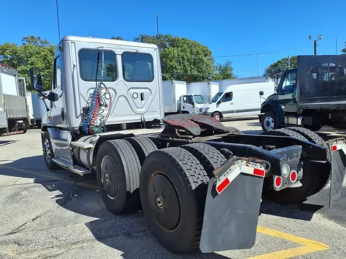 2019 FREIGHTLINER/MERCEDES CASCADIA 125