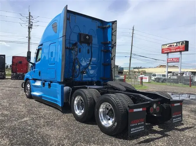 2021 FREIGHTLINER CA126