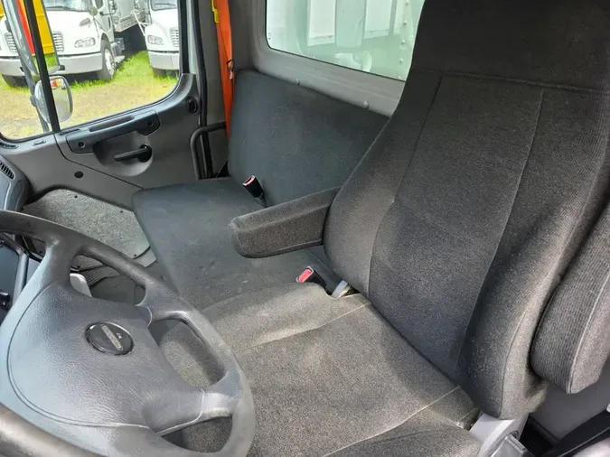 2020 FREIGHTLINER M2 1062c7884de7b3871910ae1466266a595f0