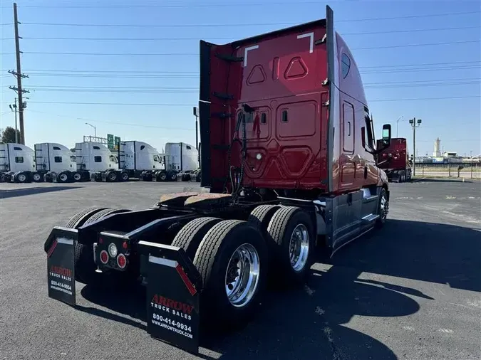 2021 FREIGHTLINER CA126