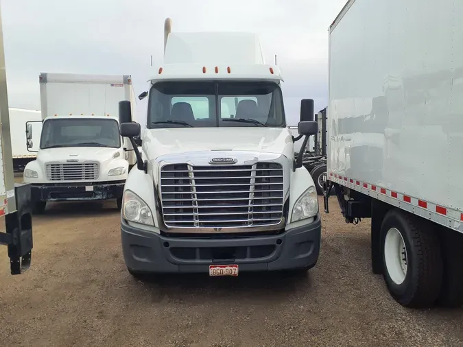 2017 FREIGHTLINER/MERCEDES CASCADIA 125