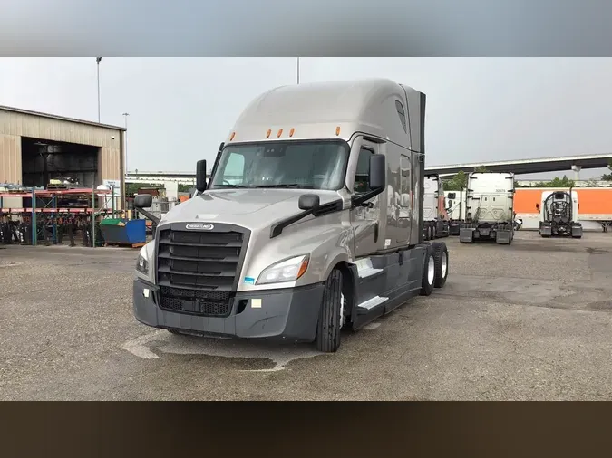 2022 Freightliner Cascadia 126
