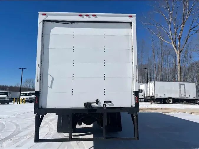 2018 FREIGHTLINER/MERCEDES M2 106