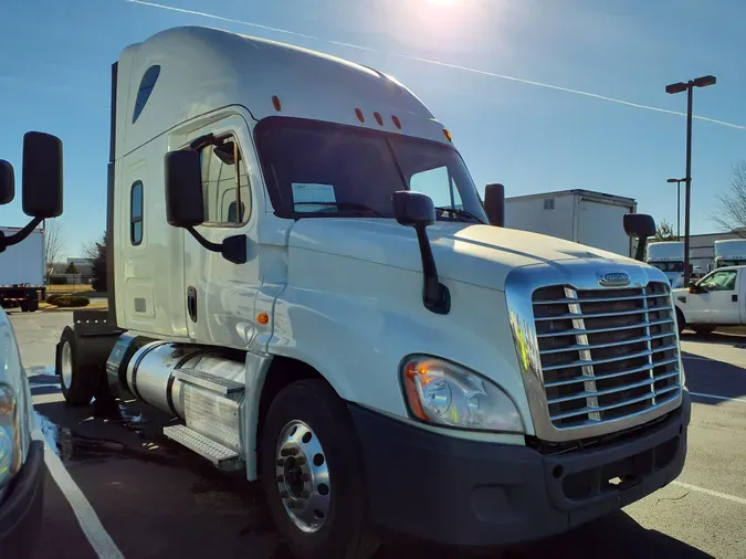 2020 FREIGHTLINER/MERCEDES CASCADIA 125