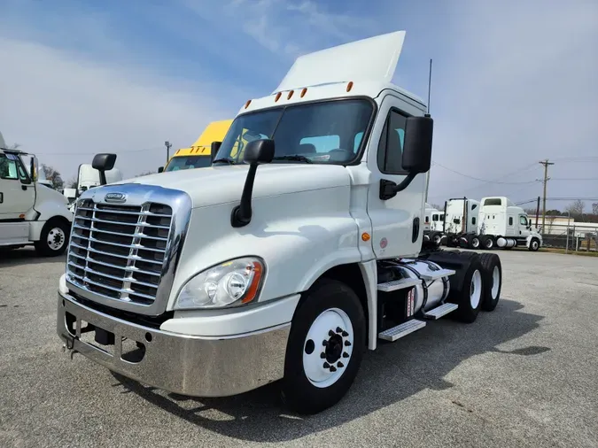 2018 FREIGHTLINER/MERCEDES CASCADIA 1252c85978d37d643c7bc6adeaa9a7adc38