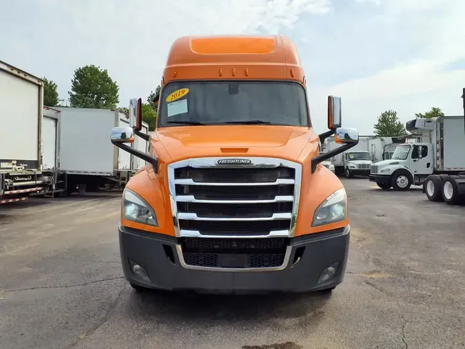 2019 FREIGHTLINER NEW CASCADIA PX12664