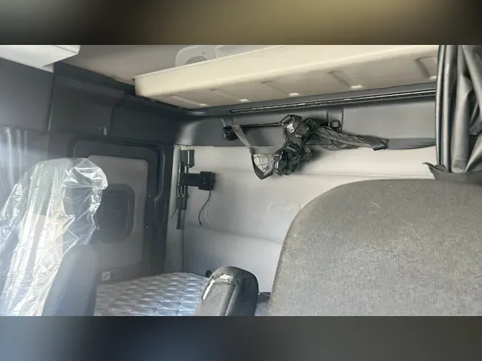 2019 Freightliner Cascadia 126