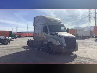 2022 Freightliner Cascadia 126