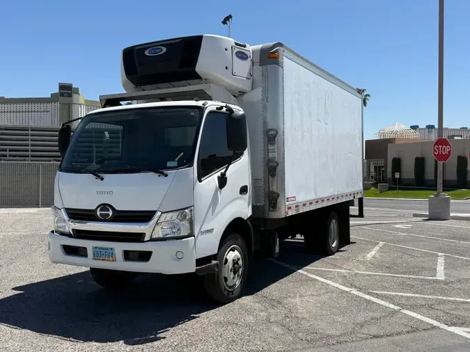2018 HINO HINO 195