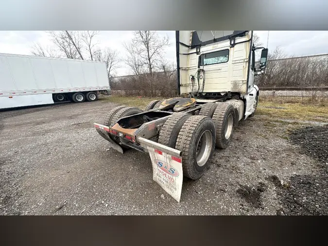 2019 Volvo VNL300