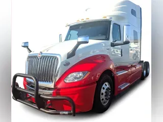 2022 International LT625