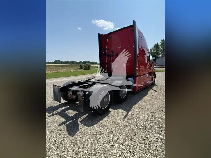 2020 FREIGHTLINER CASCADIA 126