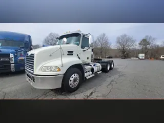 2016 Mack CXU613 M744/M745