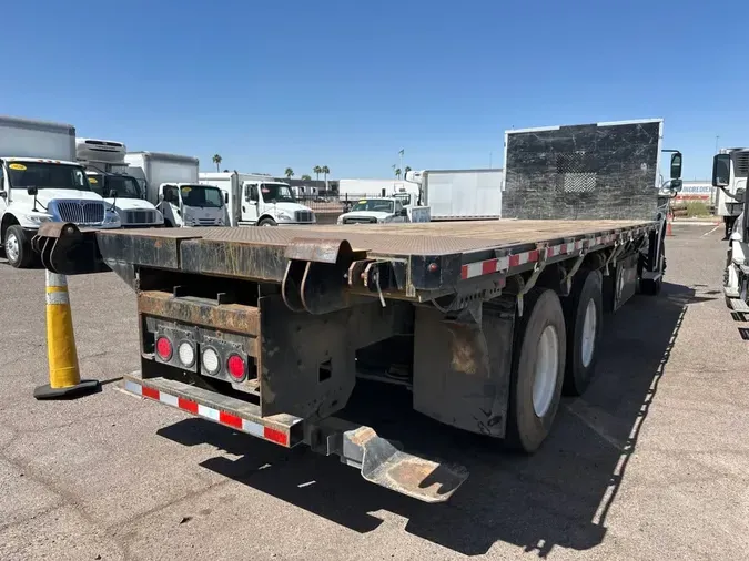 2017 FREIGHTLINER/MERCEDES M2 106