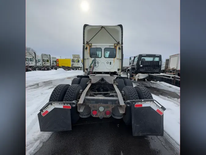 2018 FREIGHTLINER/MERCEDES CASCADIA 125