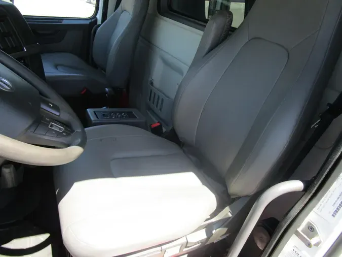 2022 Volvo VHD