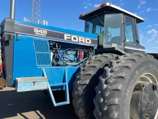 1992 Ford 946