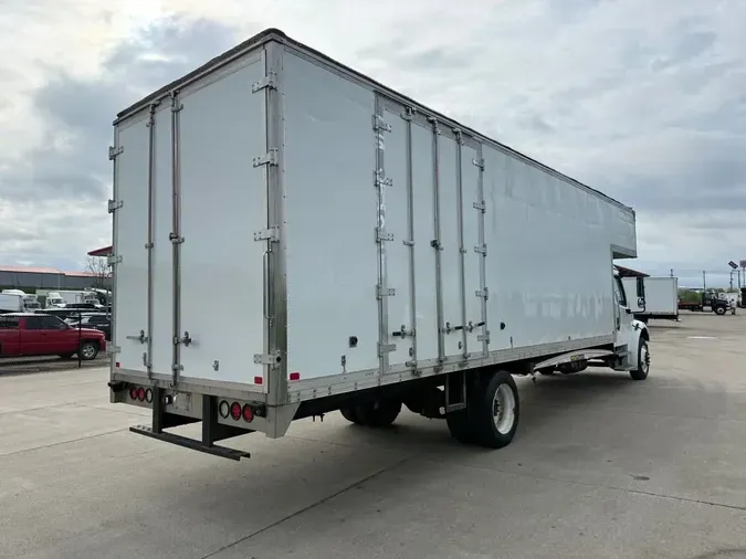 2020 Freightliner M2 106