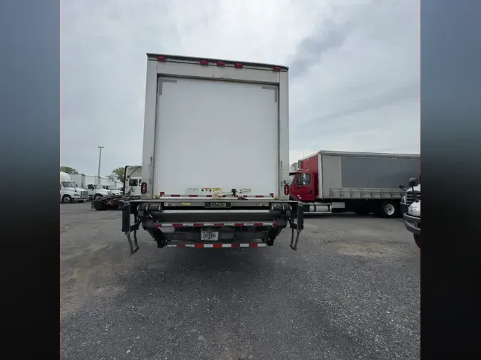 2016 FREIGHTLINER M2 106