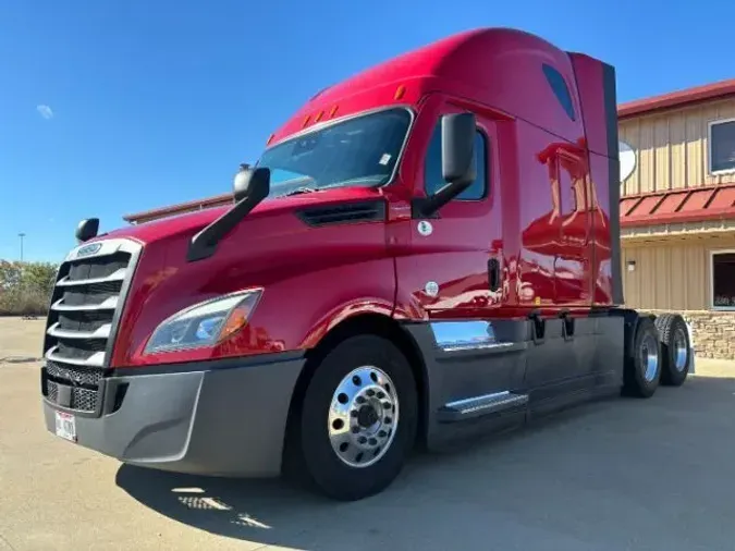2020 Freightliner New Cascadia 126