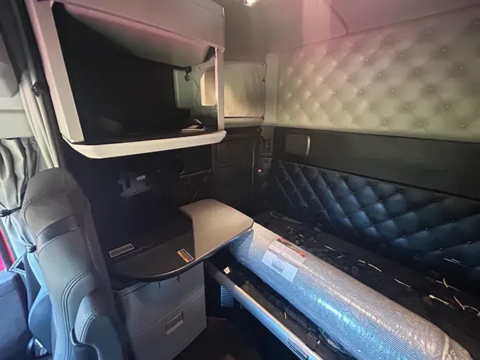 2023 Kenworth W9902ca5fd26d0a487042ae6dbaf5acaf681