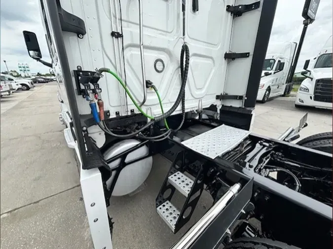 2022 Freightliner PT126SLP