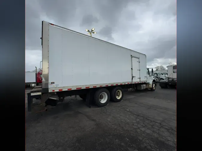 2018 FREIGHTLINER M2 106