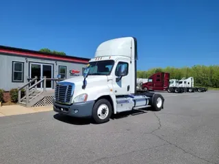 2016 Freightliner CASCADIA 125