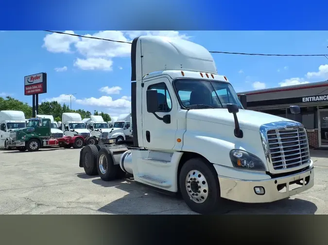 2019 FREIGHTLINER/MERCEDES CASCADIA 125