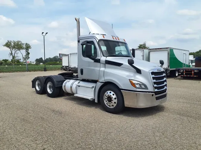 2020 FREIGHTLINER/MERCEDES NEW CASCADIA PX12664
