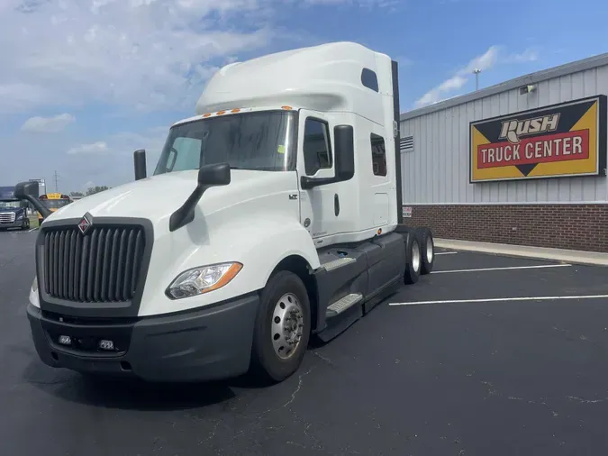 2022 International LT625