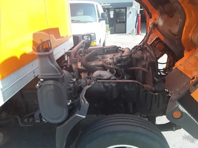 2020 HINO HINO 195