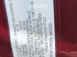 2020 FREIGHTLINER Cascadia 126
