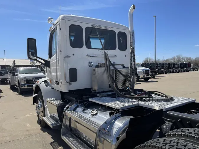 2020 Peterbilt 567