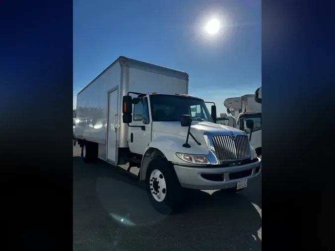 2018 NAVISTAR INTERNATIONAL 4300 LP