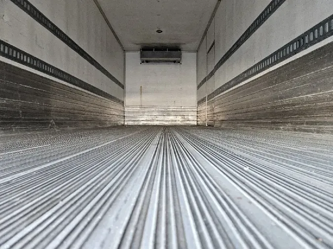 2016 HINO 338 Derated