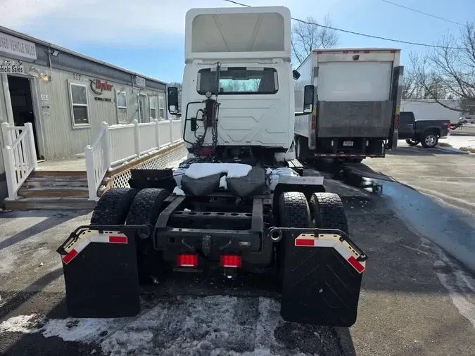 2019 NAVISTAR INTERNATIONAL RH613 DAYCAB S/A2cbdd83f98c40afbbfa4441dee5b8e84