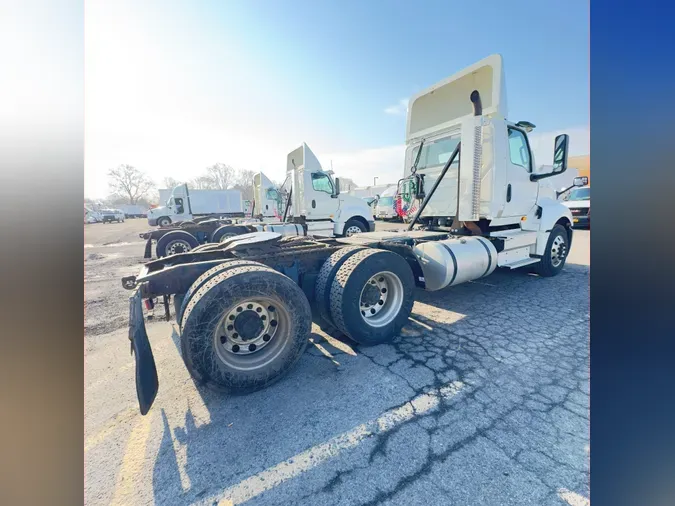 2018 NAVISTAR INTERNATIONAL LT625 DAYCAB T/A