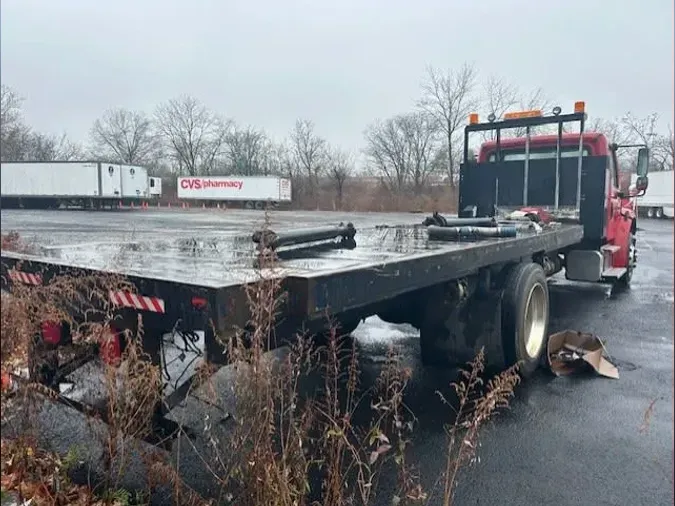 2018 FREIGHTLINER/MERCEDES M2 106