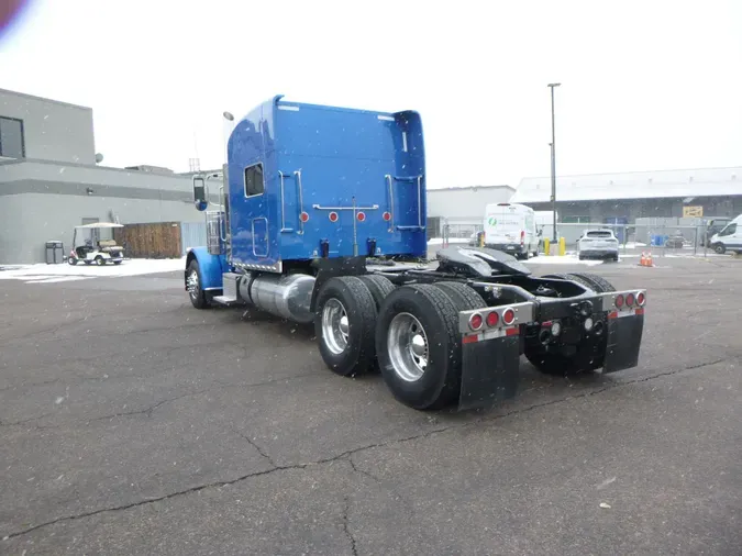 2019 Peterbilt 389