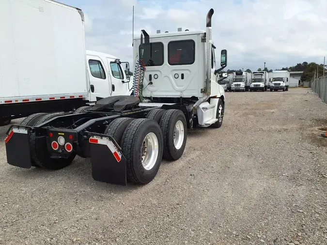 2021 FREIGHTLINER/MERCEDES NEW CASCADIA PX12664