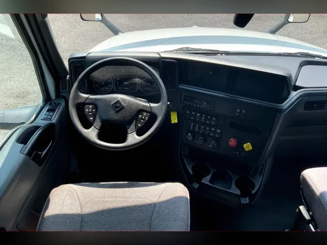 2023 INT LT625 6X4