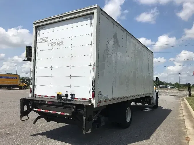 2017 Freightliner M2