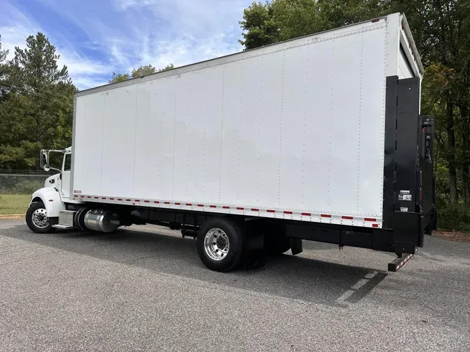 2018 Peterbilt 337