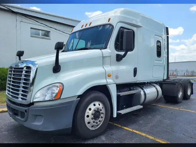 2020 FREIGHTLINER CASCADIA 1252ccac07e7edb81ce77367fba051fdfd3