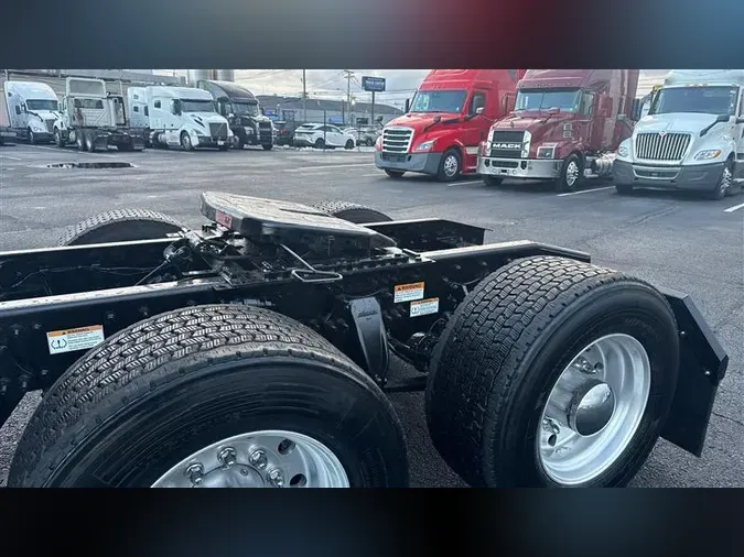 2021 FREIGHTLINER CASCADIA