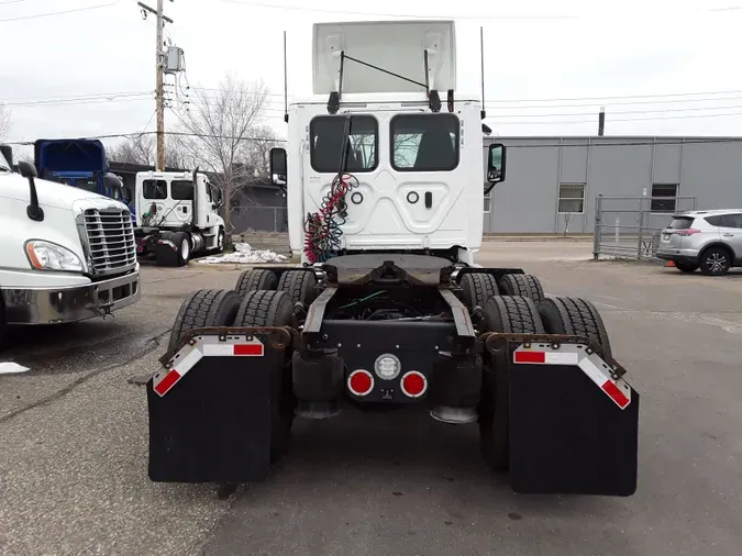 2018 FREIGHTLINER/MERCEDES CASCADIA 125