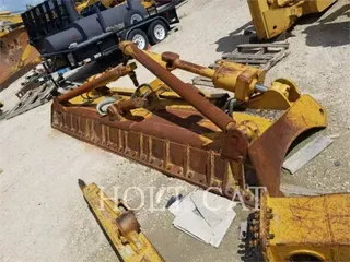 Caterpillar D8T A BLD