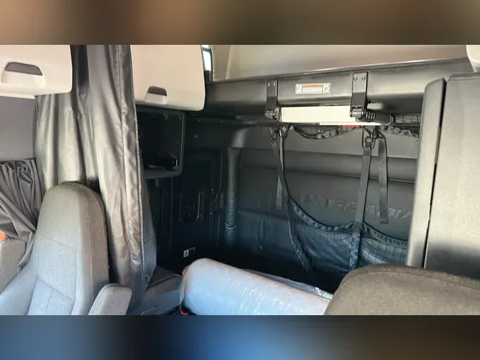 2024 Freightliner Cascadia 126